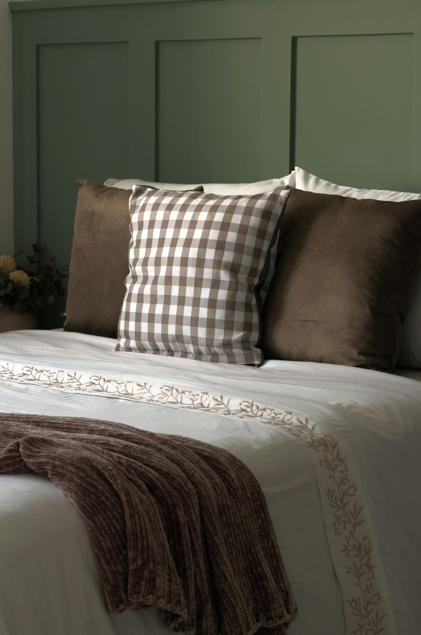 How to Choose the Perfect Color Palette for Your Bedroom